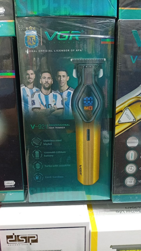 ماشین اصلاح وی جی آر مدل VGR V-921 با تکنولوژی برش مستقیم و صفرزن