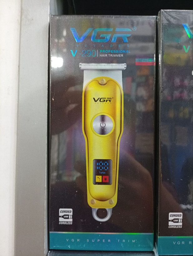 ماشین اصلاح وی جی آر مدل V290